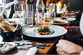 Photographie d'une table du restaurant.